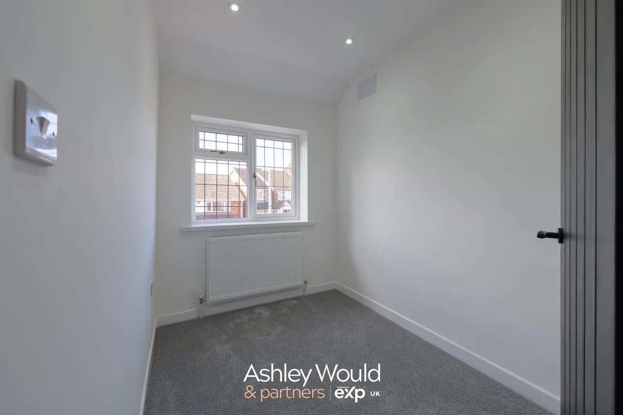 Wendover Road, Rowley Regis, B65, photo 12