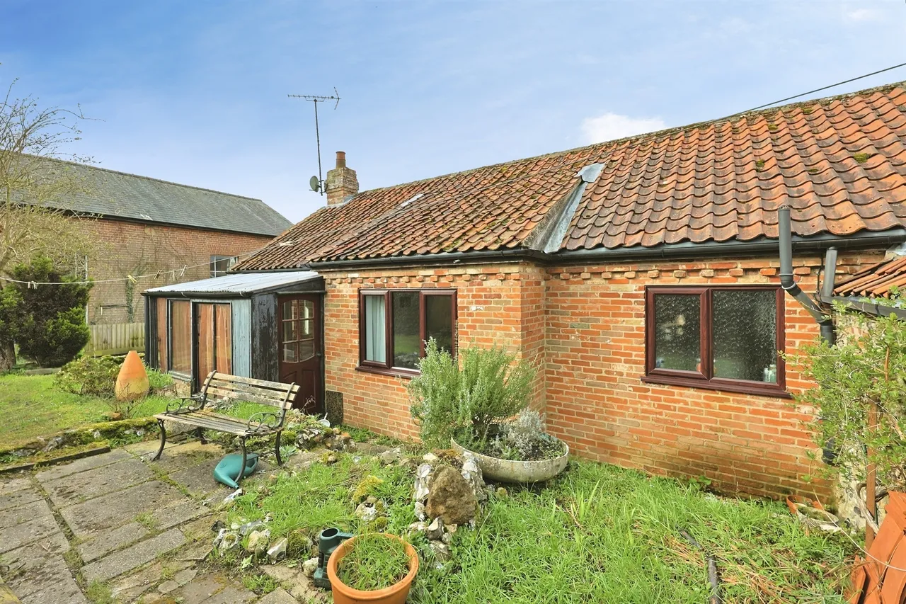 The Street, Sporle, PE32, photo 17