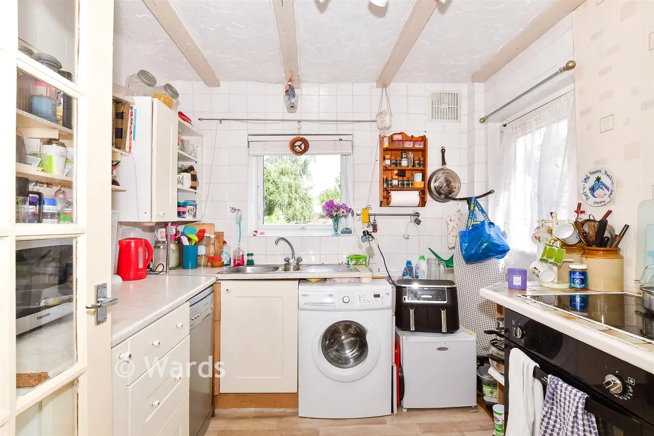 New Hythe Lane, Larkfield, ME20, photo 5