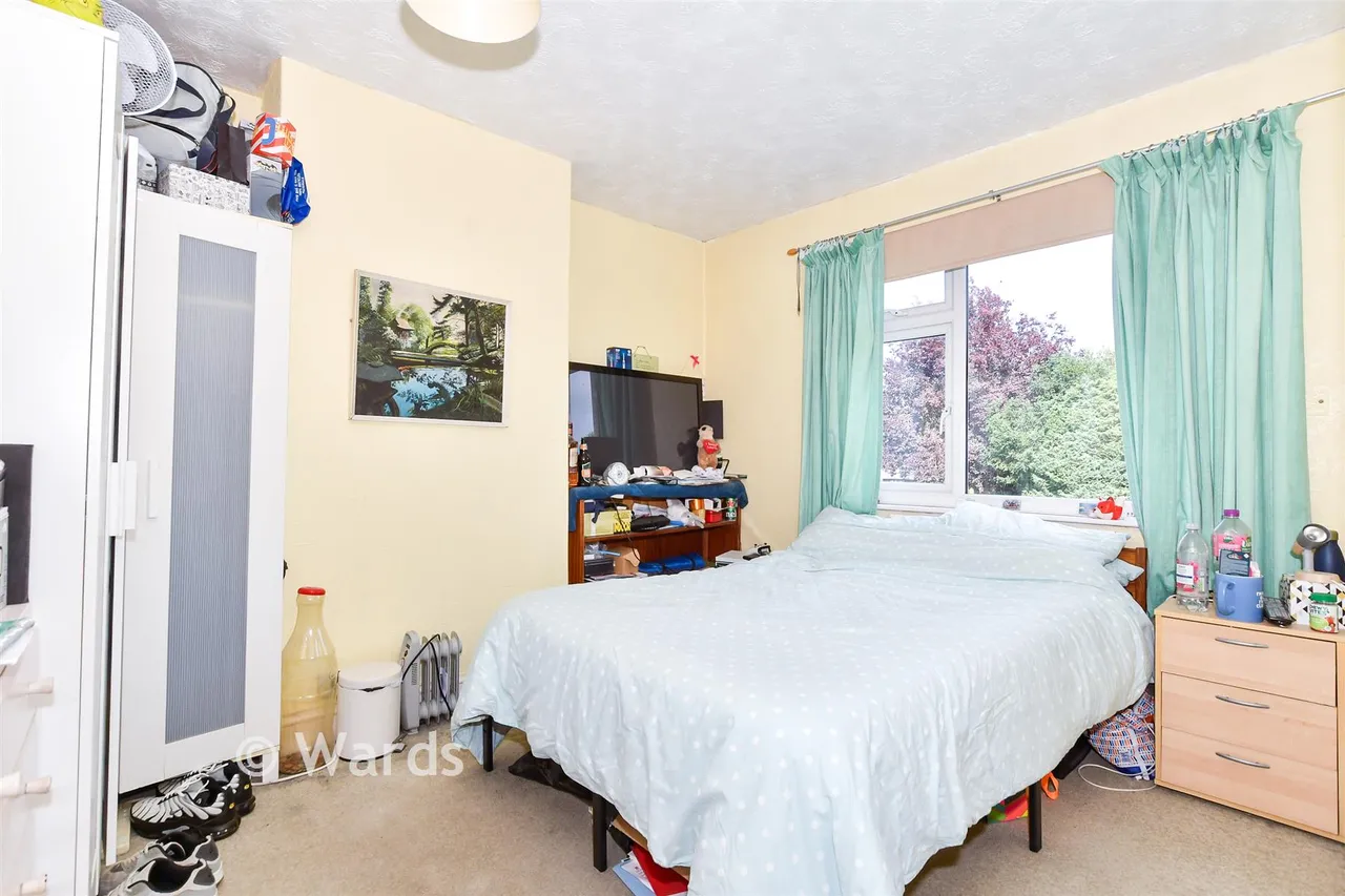 New Hythe Lane, Larkfield, ME20, photo 15