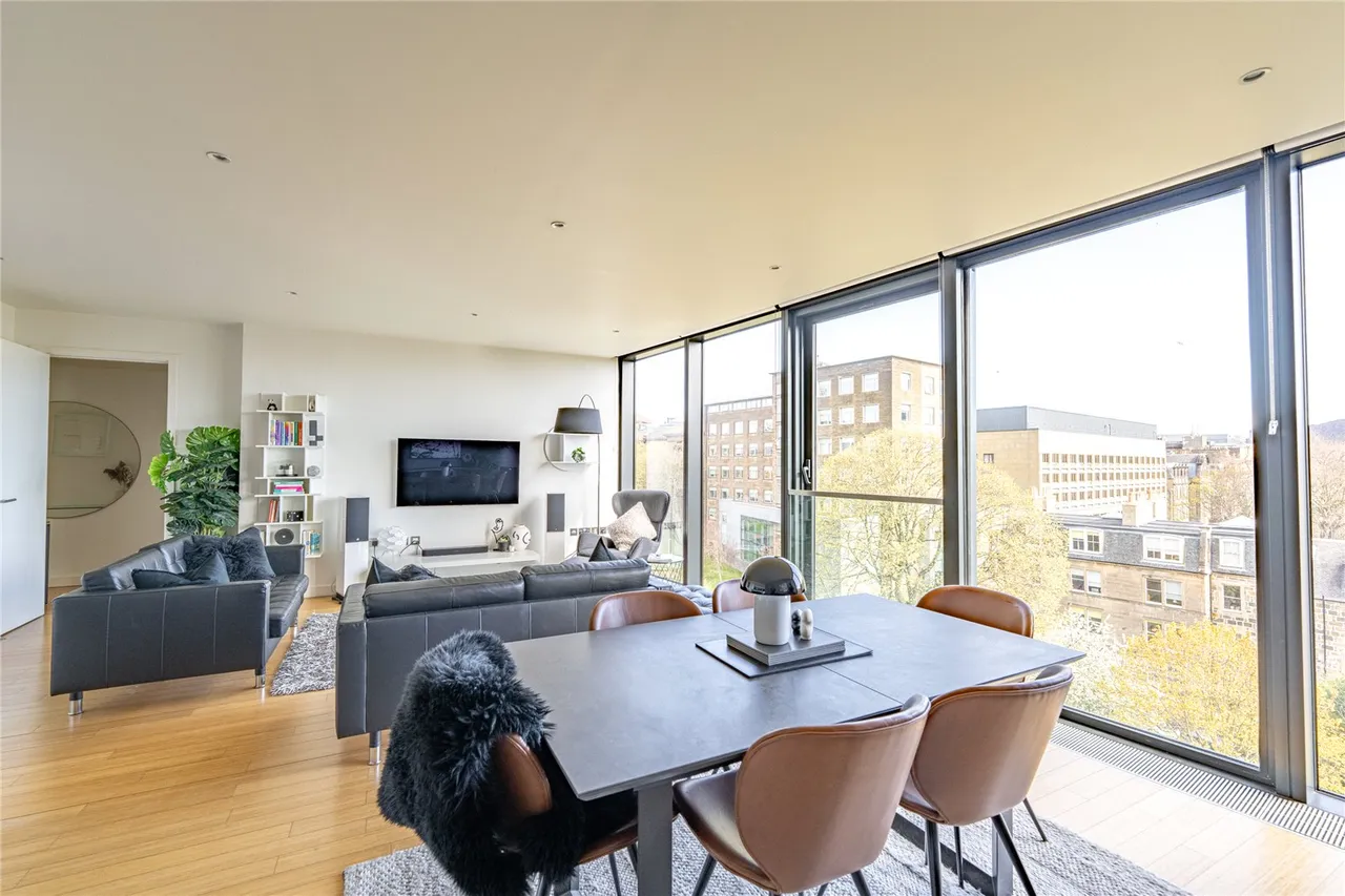 Simpson Loan, Edinburgh, EH3, photo 6