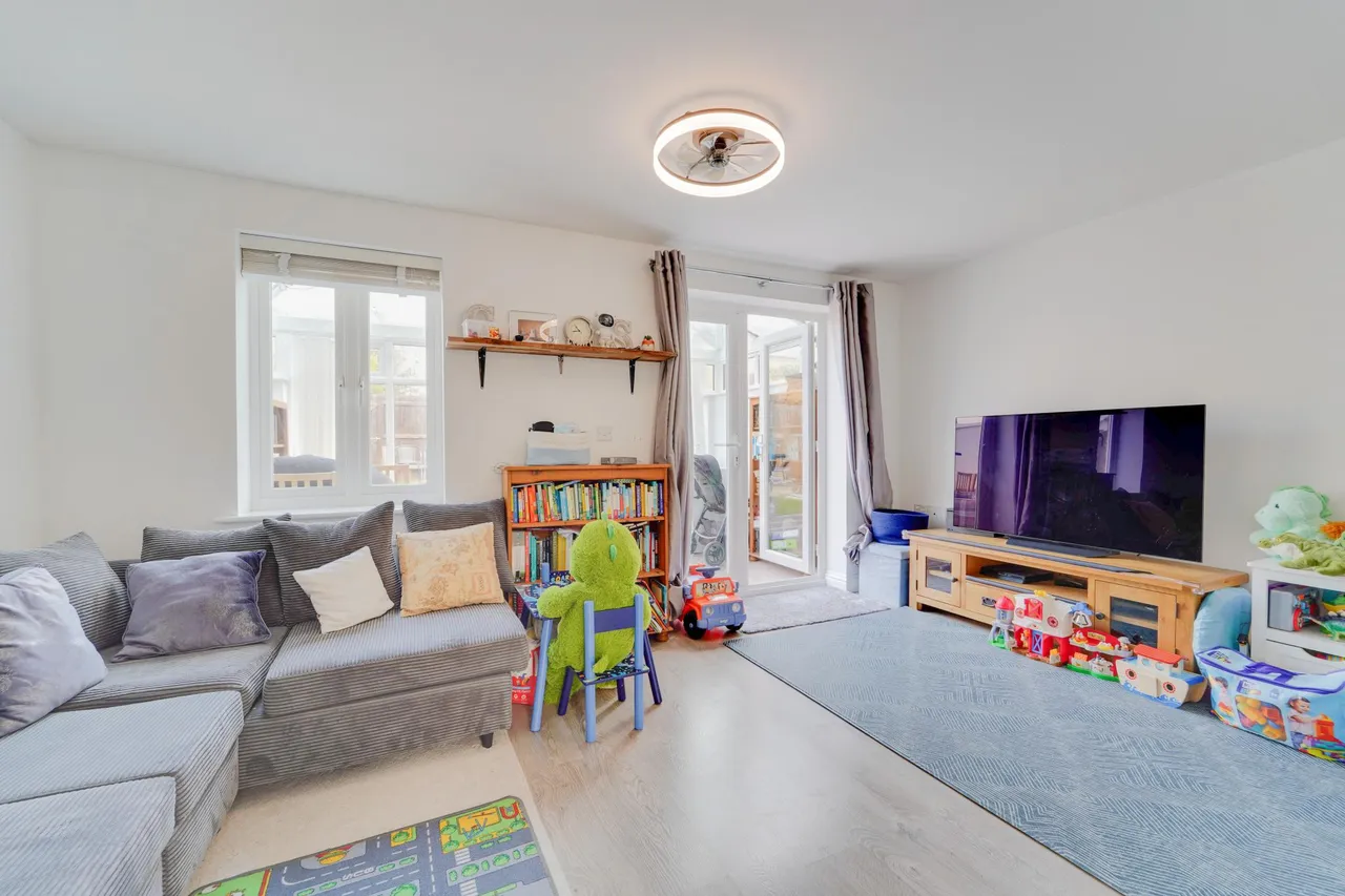 Fiona Way, Bedford, MK41, photo 8