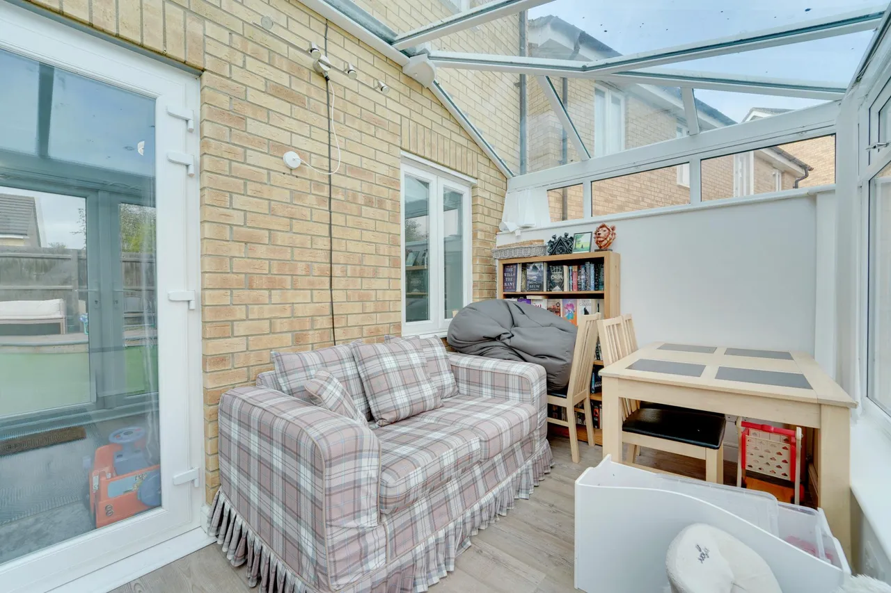 Fiona Way, Bedford, MK41, photo 13