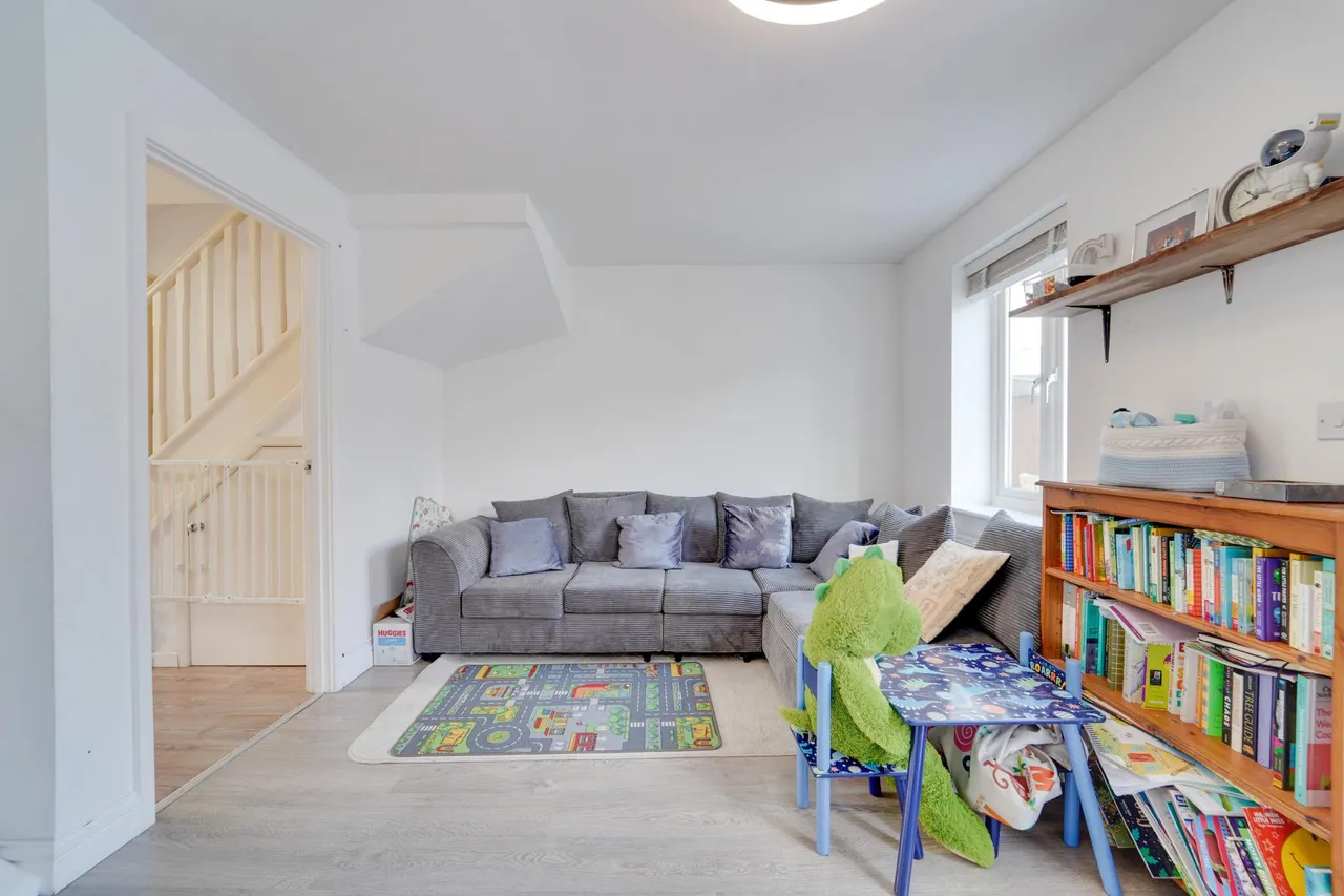 Fiona Way, Bedford, MK41, photo 7