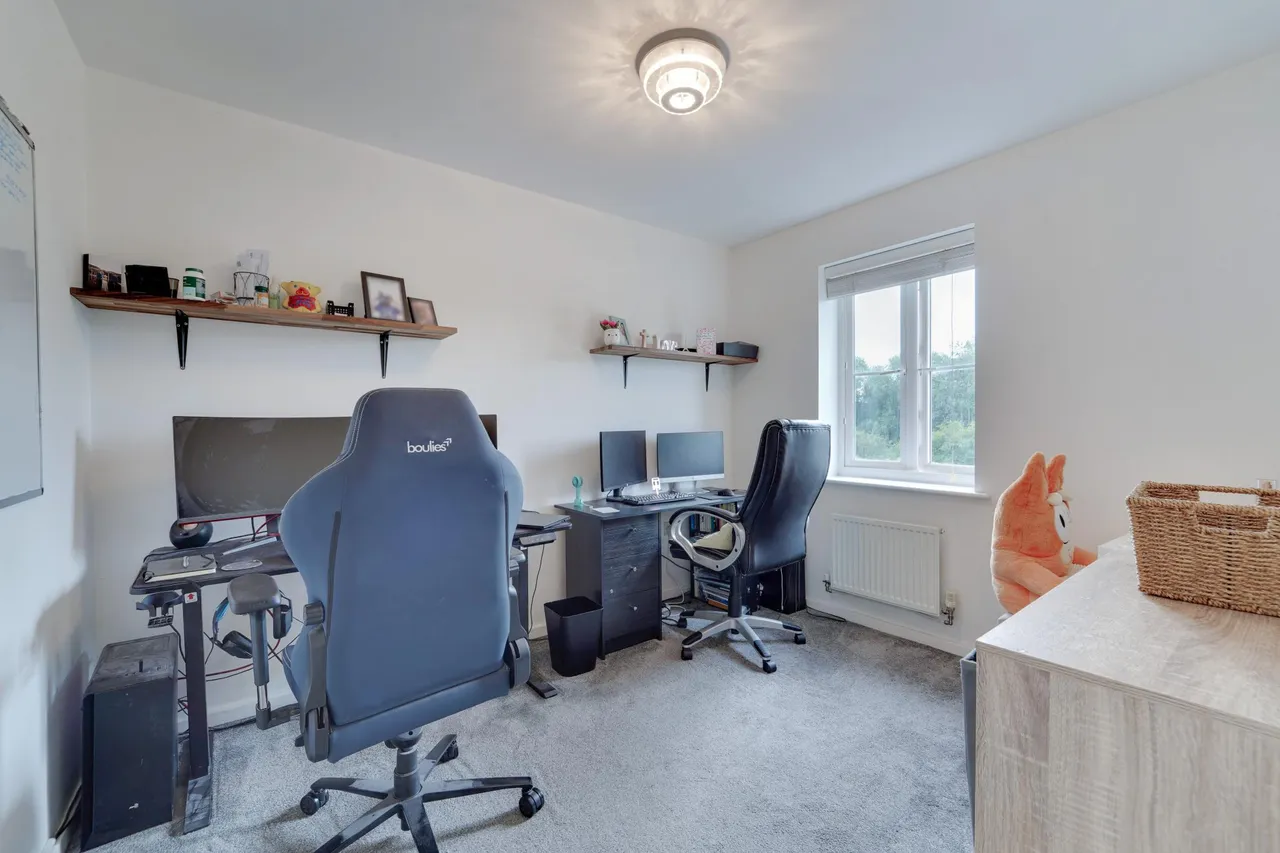 Fiona Way, Bedford, MK41, photo 16