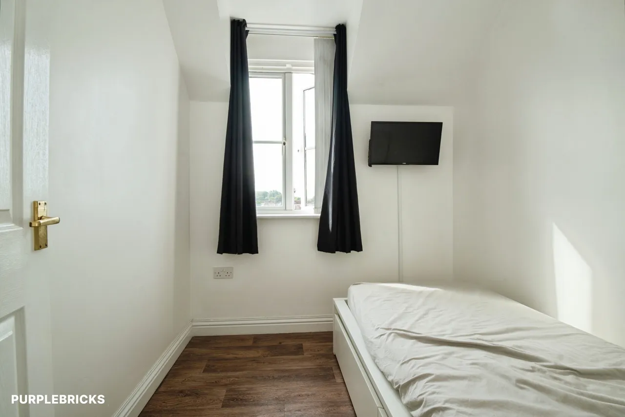 Moorland Gardens, Newport, NP19, photo 18