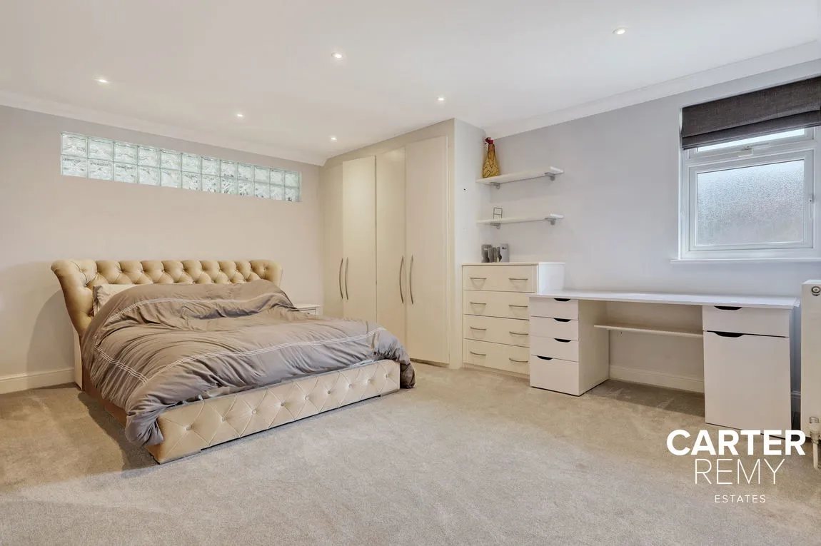 Shipwrights Drive, Benfleet, SS7, photo 23