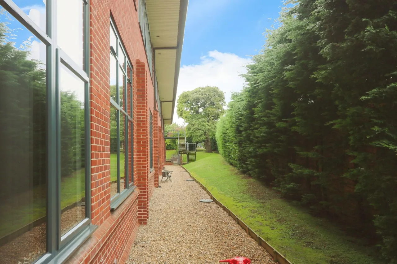 Bellmont Lodge, Welwyn Garden City, AL7, photo 8