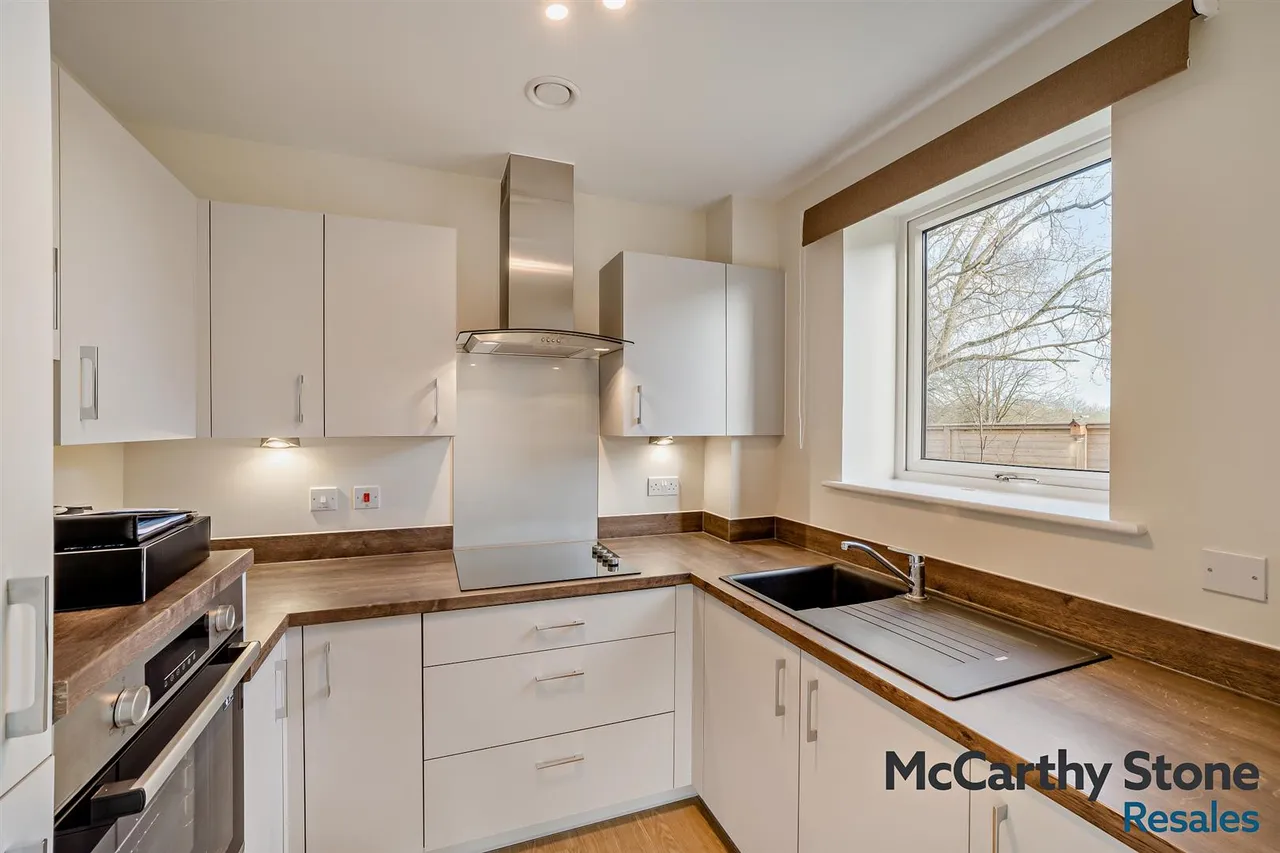 Barley Place, Blandford St. Mary, DT11, photo 32