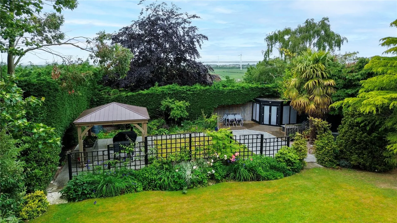 Portland Place, Helsby, Frodsham, Cheshire, WA6 9LD, photo 34