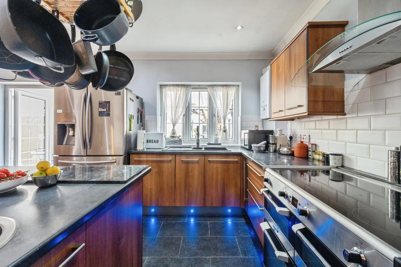 Downshall Avenue, ILFORD, Essex, IG3, photo 7