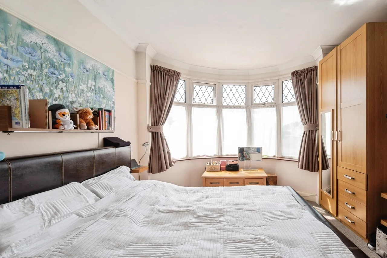 Downshall Avenue, ILFORD, Essex, IG3, photo 9