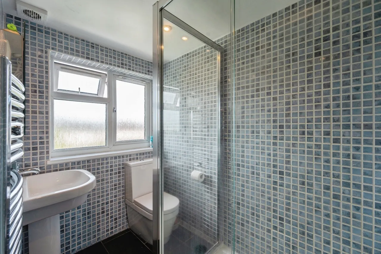 Downshall Avenue, ILFORD, Essex, IG3, photo 15