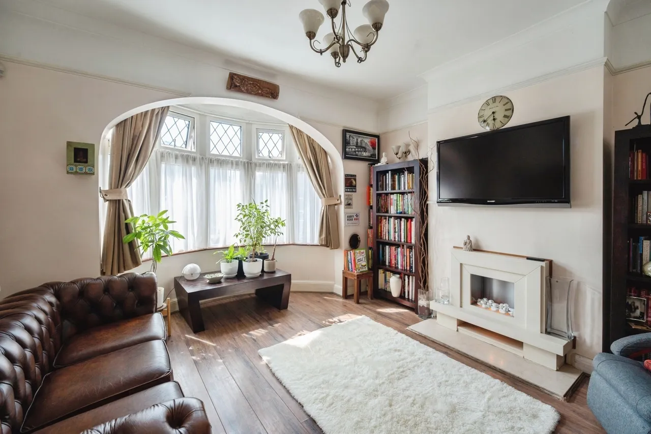 Downshall Avenue, ILFORD, Essex, IG3, photo 3