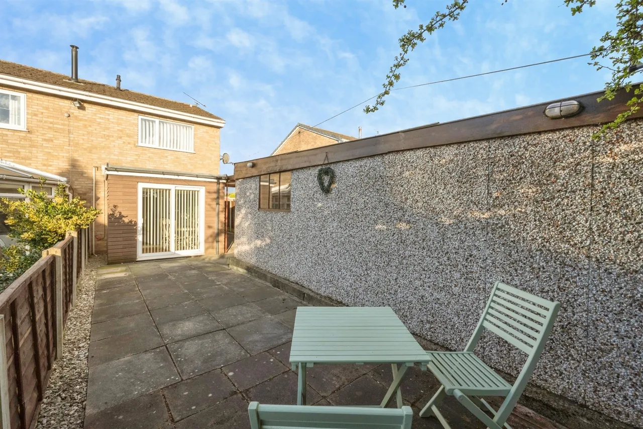 Mayfair Close, Harworth, Doncaster, photo 11