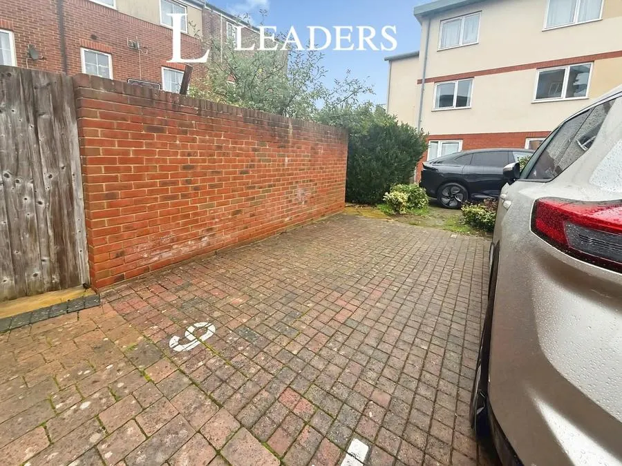 Longhorn Avenue, Gloucester, GL1, photo 15