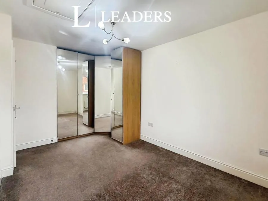 Longhorn Avenue, Gloucester, GL1, photo 11