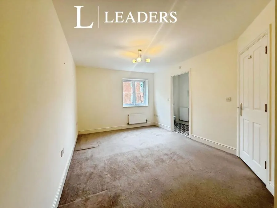 Longhorn Avenue, Gloucester, GL1, photo 7