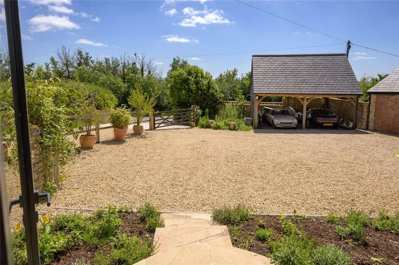 Stour Row, Shaftesbury, Dorset, SP7 0QW, photo 7