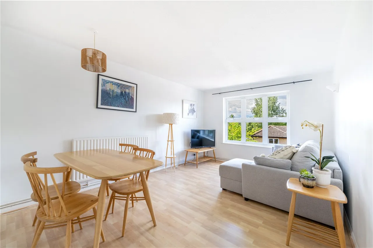 Ivybridge Close, Twickenham, TW1 1EA, photo 2