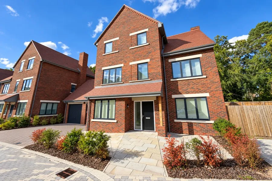 Towpath Crescent, Woking, GU21, photo 15