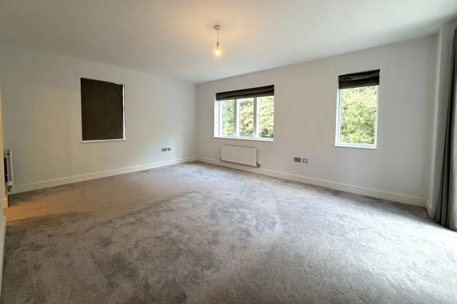 Towpath Crescent, Woking, GU21, photo 5