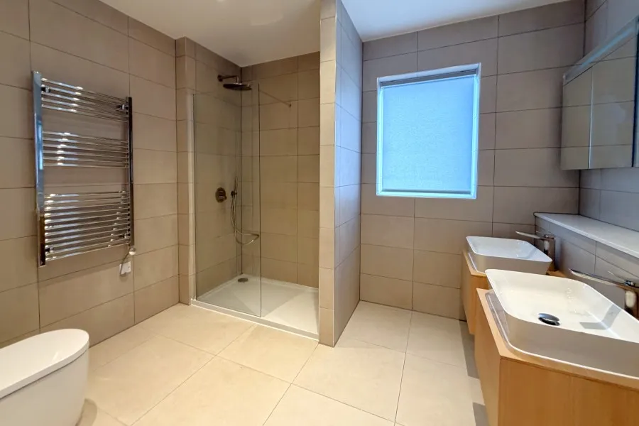 Towpath Crescent, Woking, GU21, photo 6