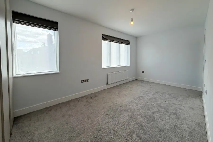 Towpath Crescent, Woking, GU21, photo 7