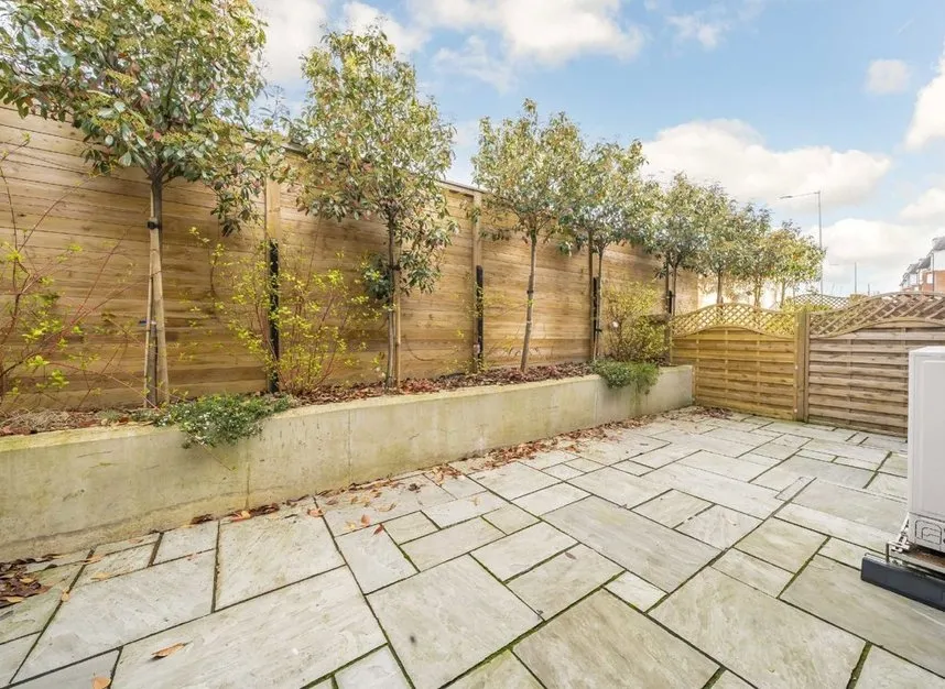 Bridge Lane, Golders Green, NW11, photo 6