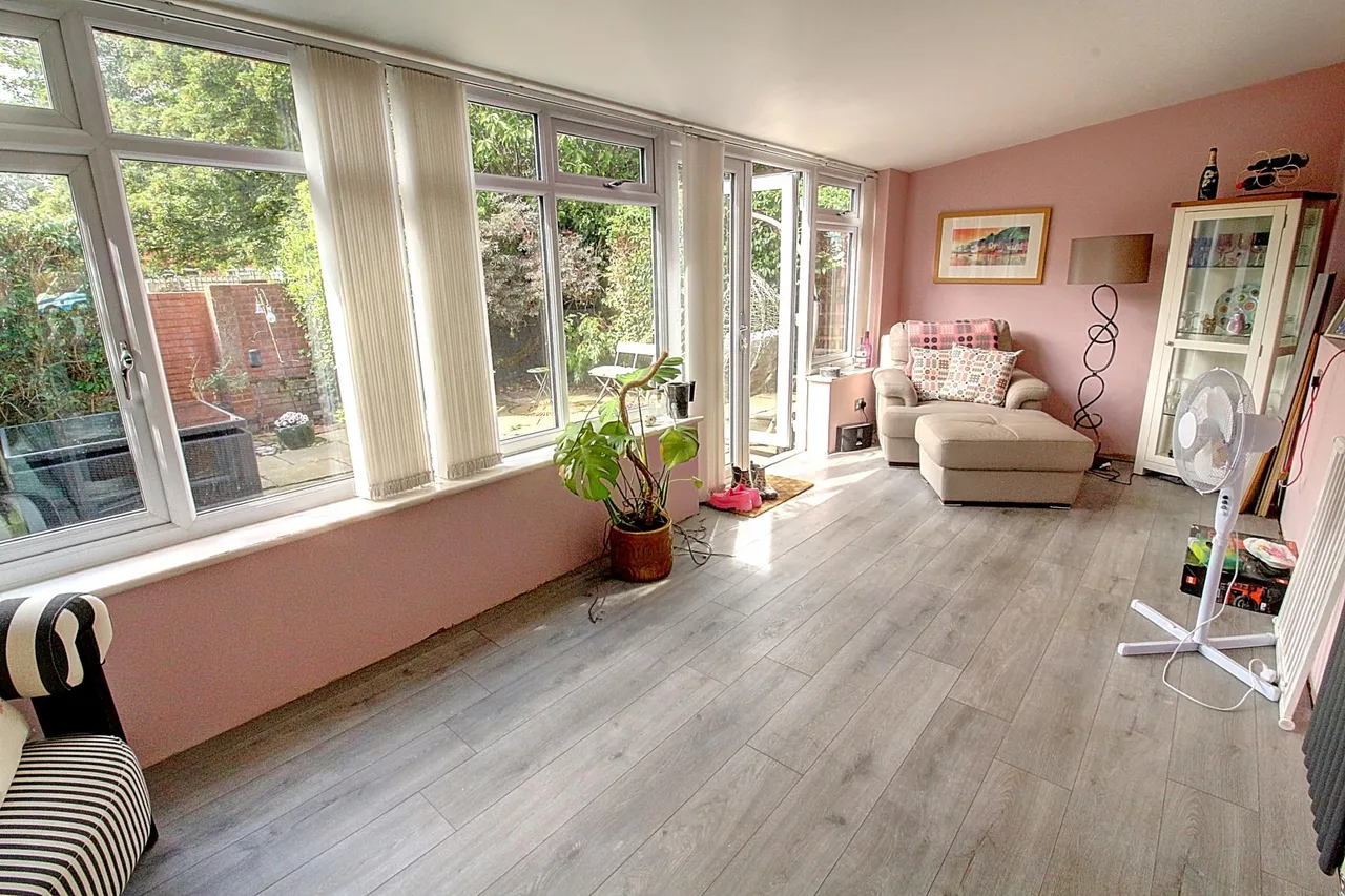Elgar Close, Nuneaton, CV11, photo 4