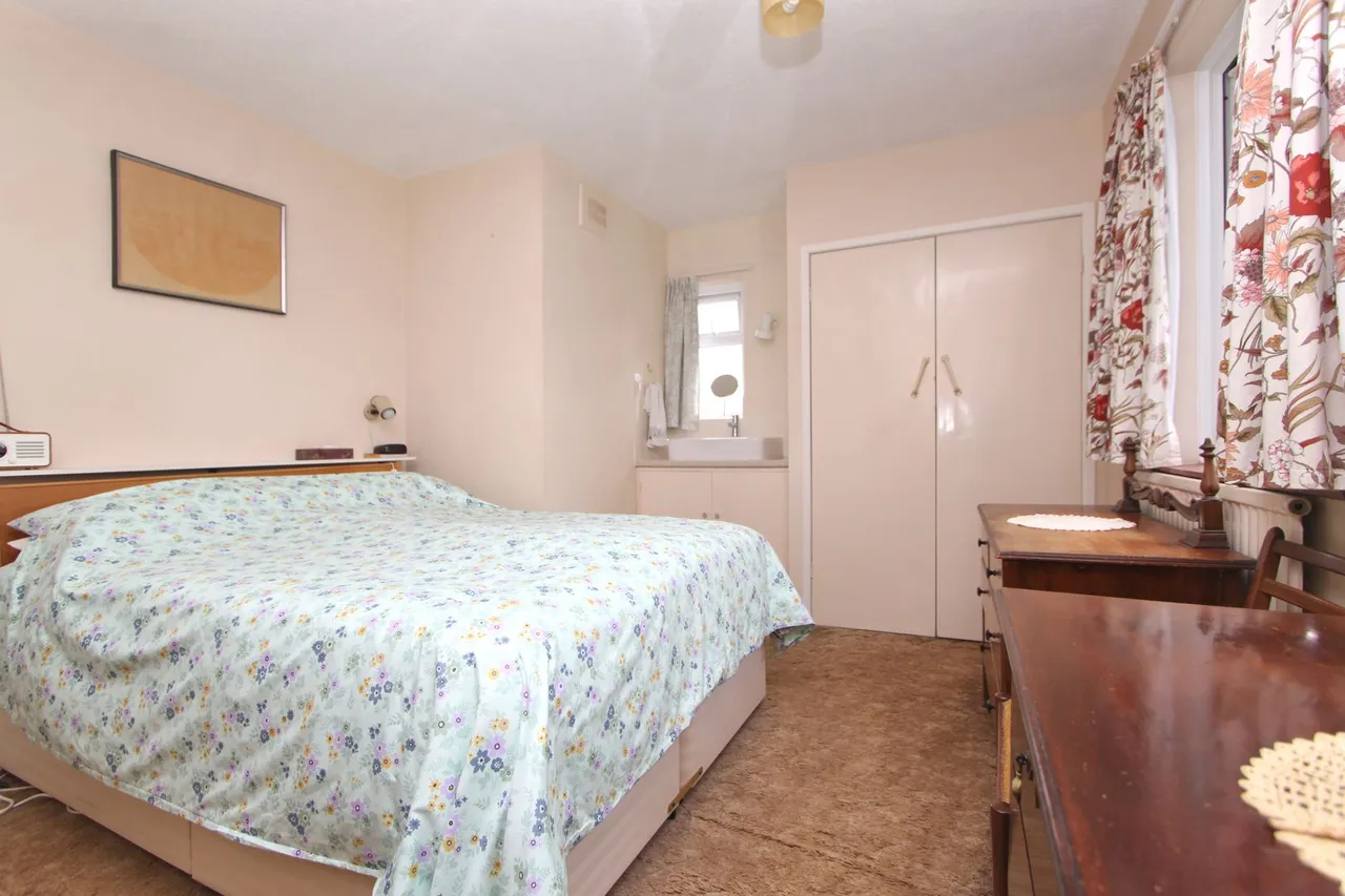 Park Road, Thornbury, photo 14