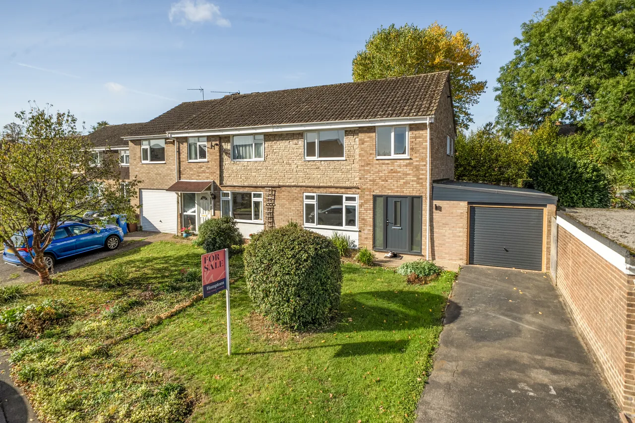 3 bed house for sale, Colegrave Road, Bloxham, OX15