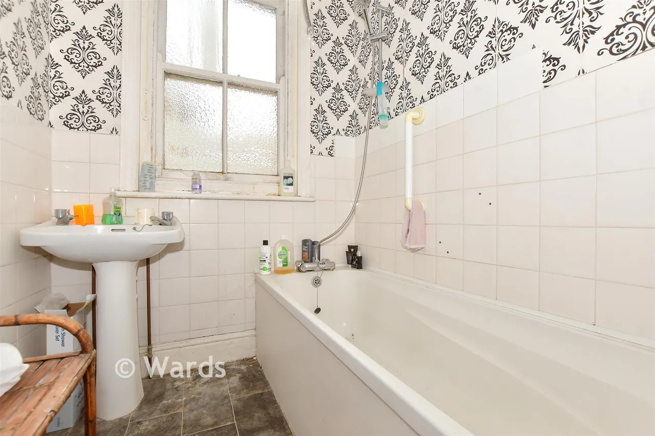 Wyndham Avenue, Cliftonville, CT9, photo 11