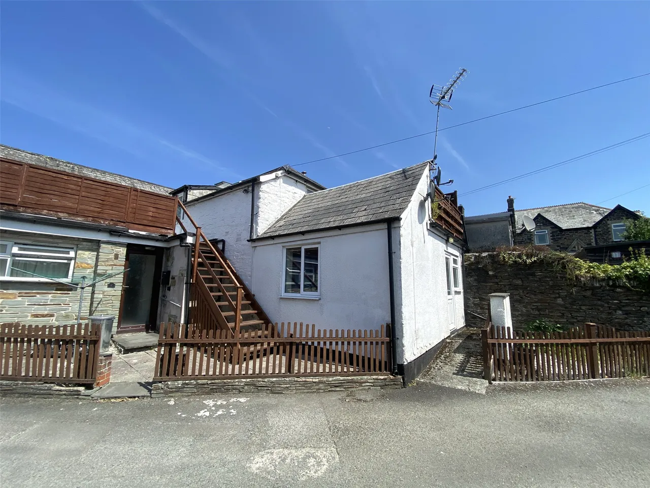 1 bed flat for sale, Newport Square, Launceston, PL15