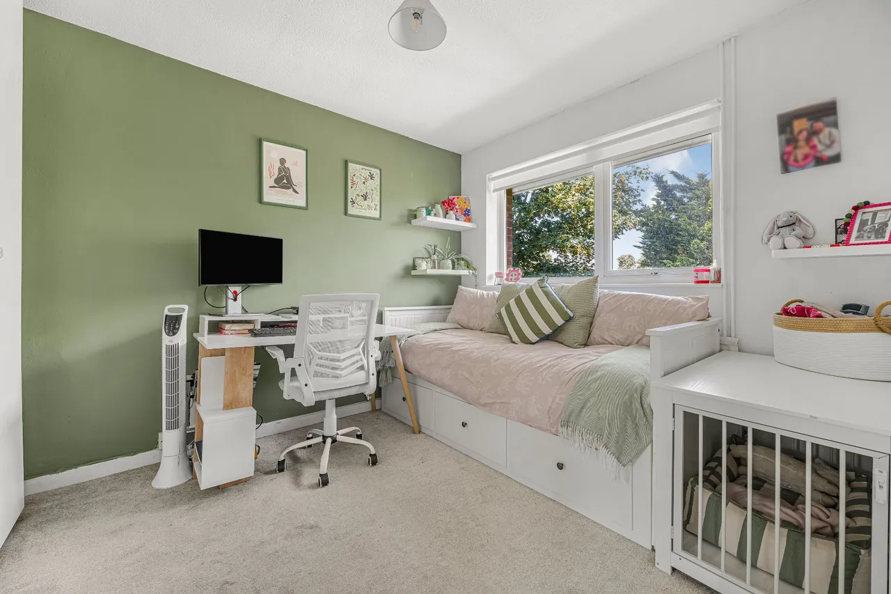 Layton Court, Weybridge, KT13, photo 9