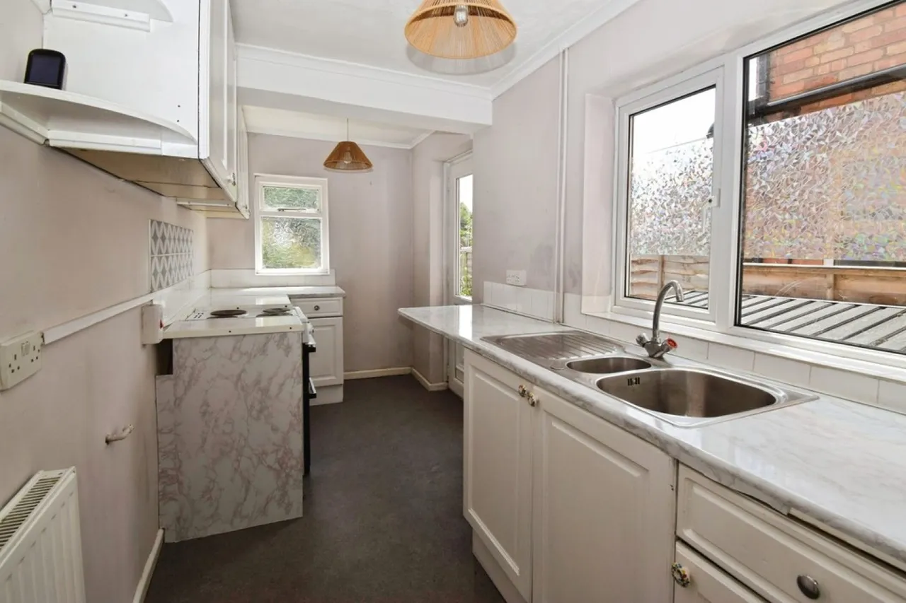 12 Livingstone Street, Worcester, WR5 2ES, photo 4