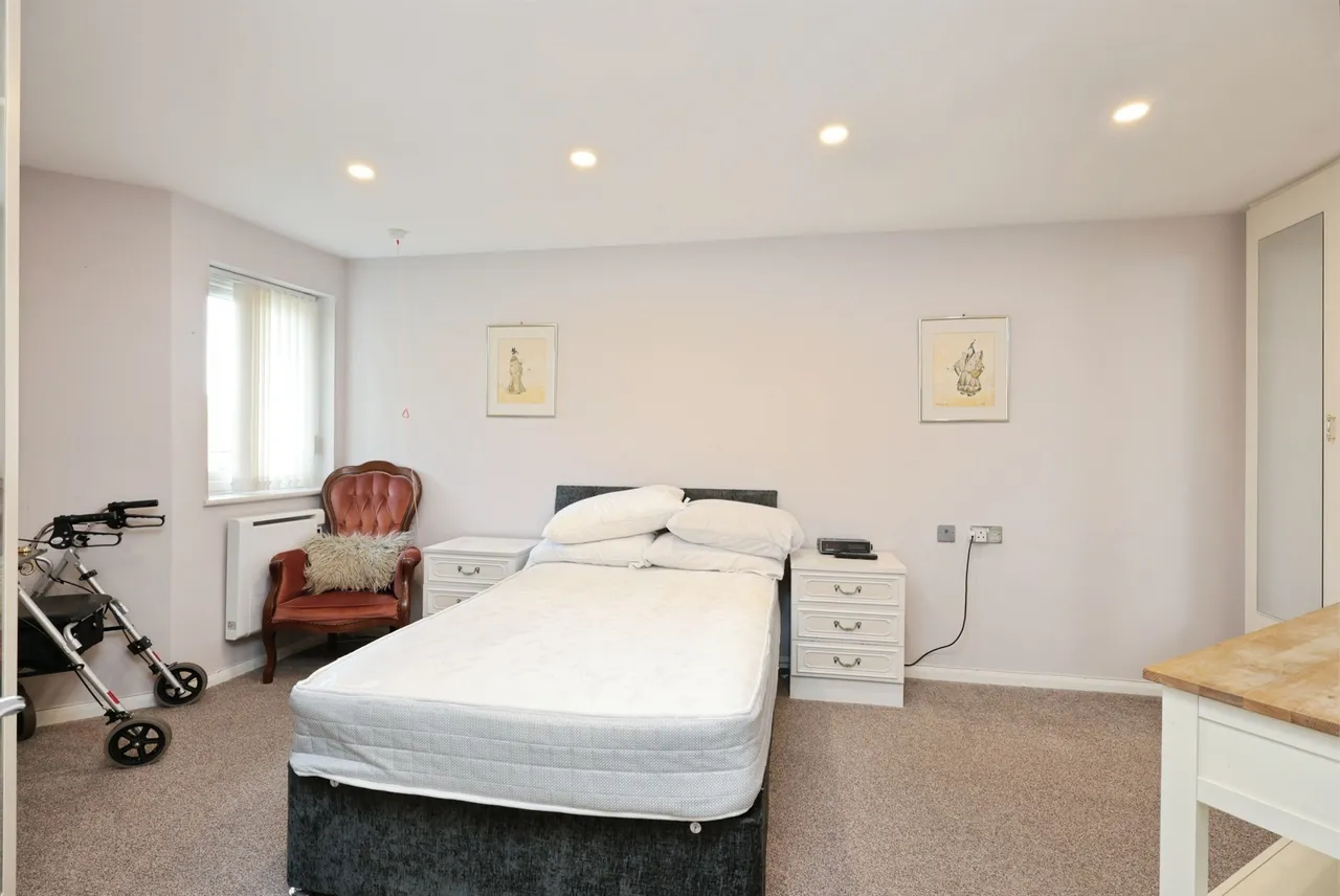Furzehill Road, Borehamwood, WD6, photo 8