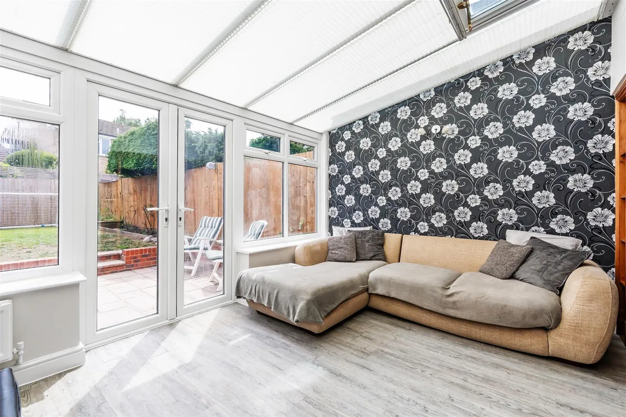 Cock Lane, Fetcham, KT22, photo 8