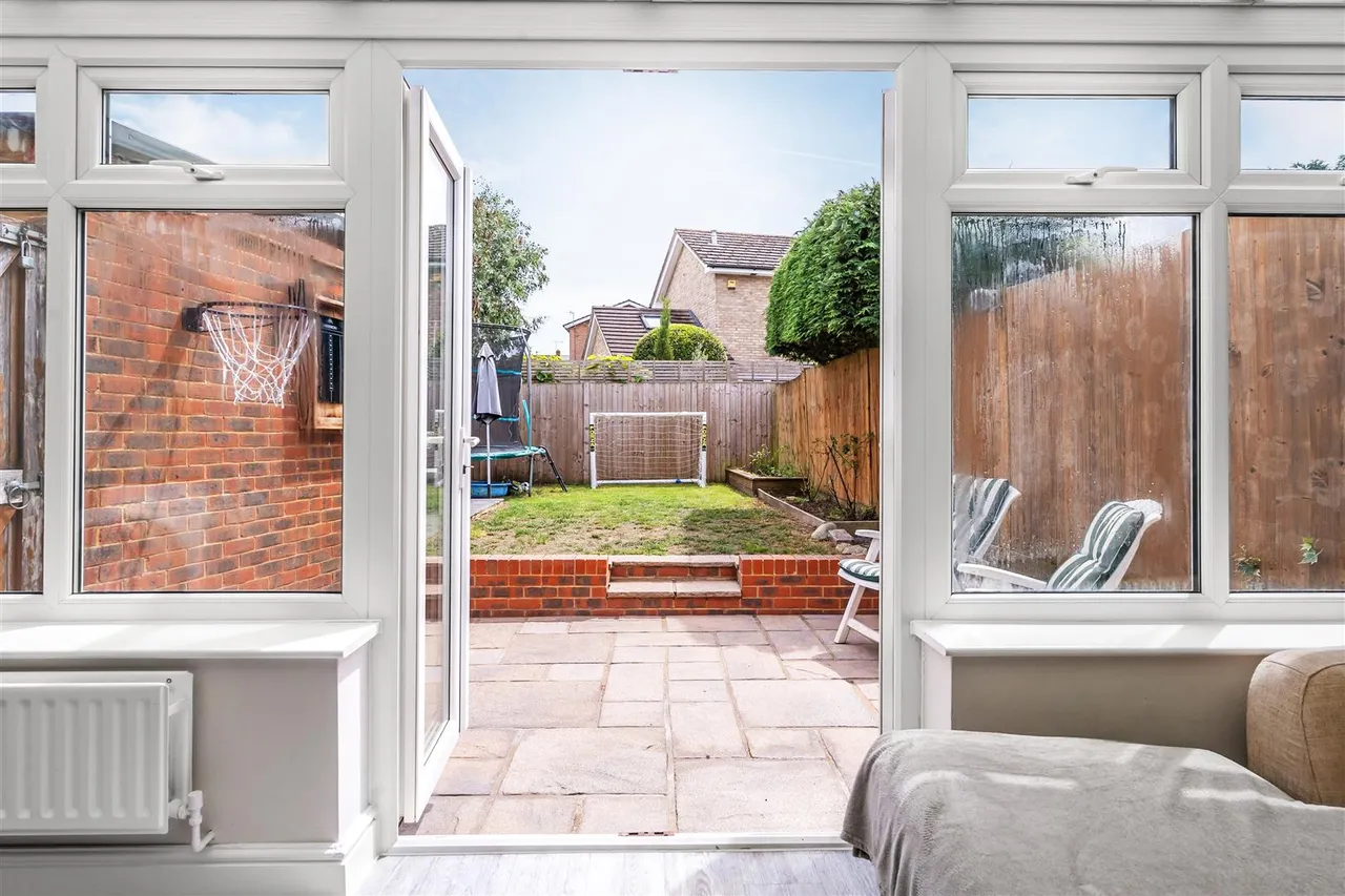 Cock Lane, Fetcham, KT22, photo 9