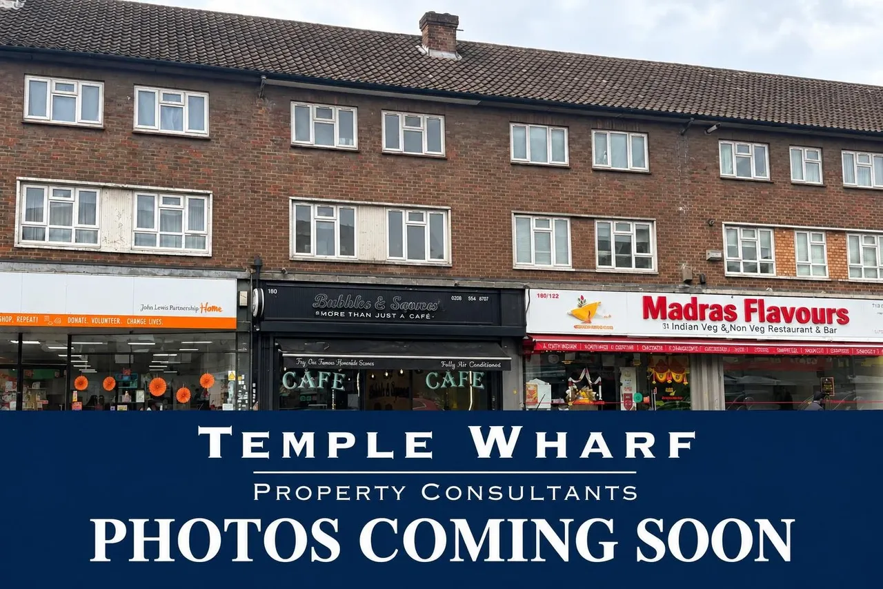 2 bed flat to rent, Crayford Road, Crayford, DA1