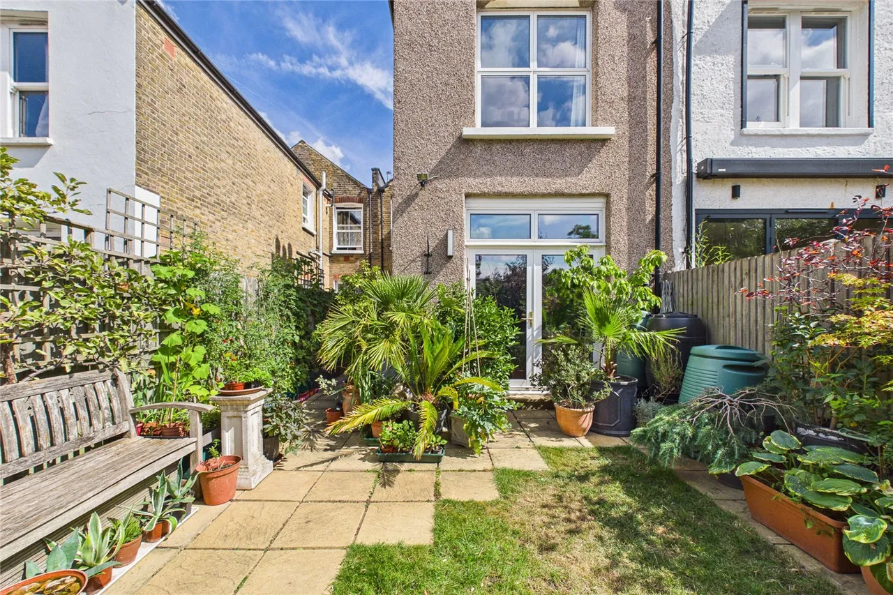 Salford Road, London, SW2, photo 12