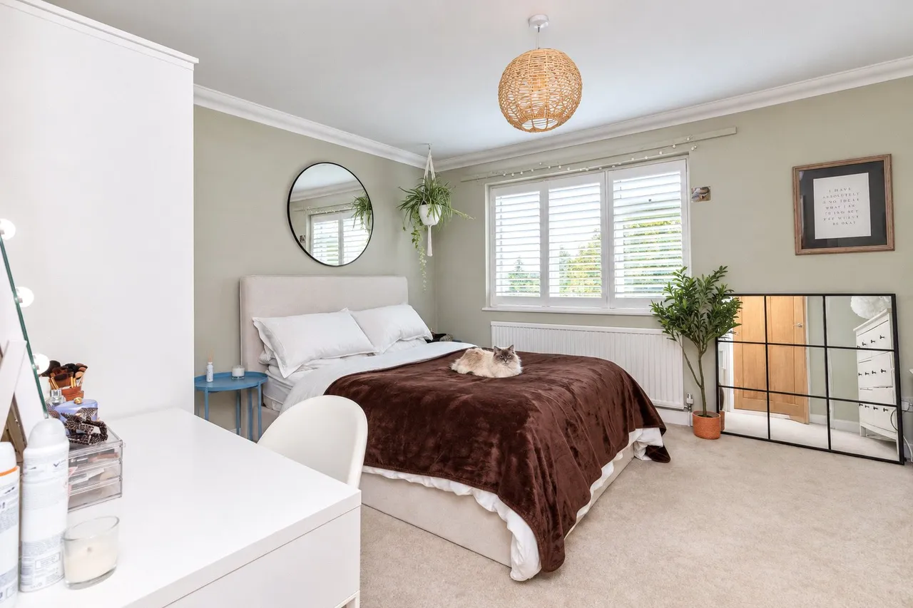 Chestnut Close, Liphook, GU30, photo 13