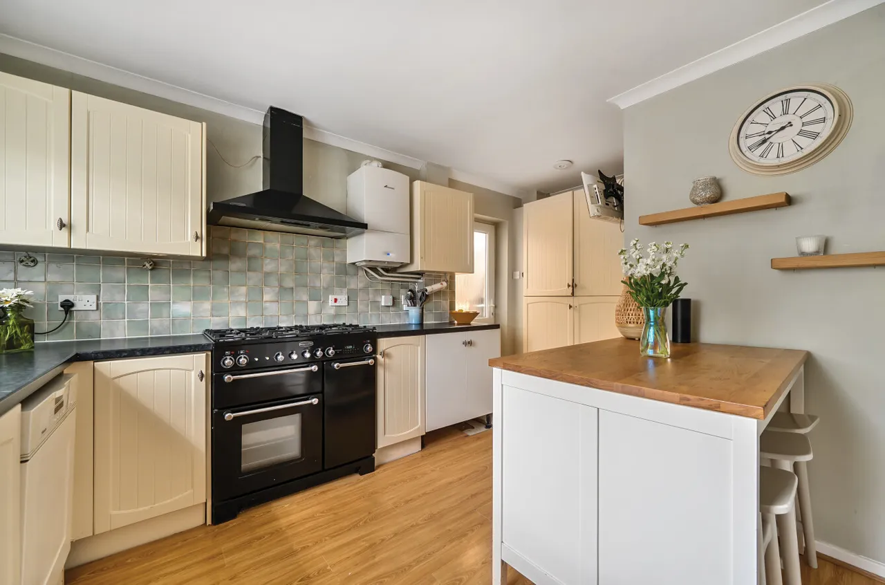 Chestnut Close, Liphook, GU30, photo 4