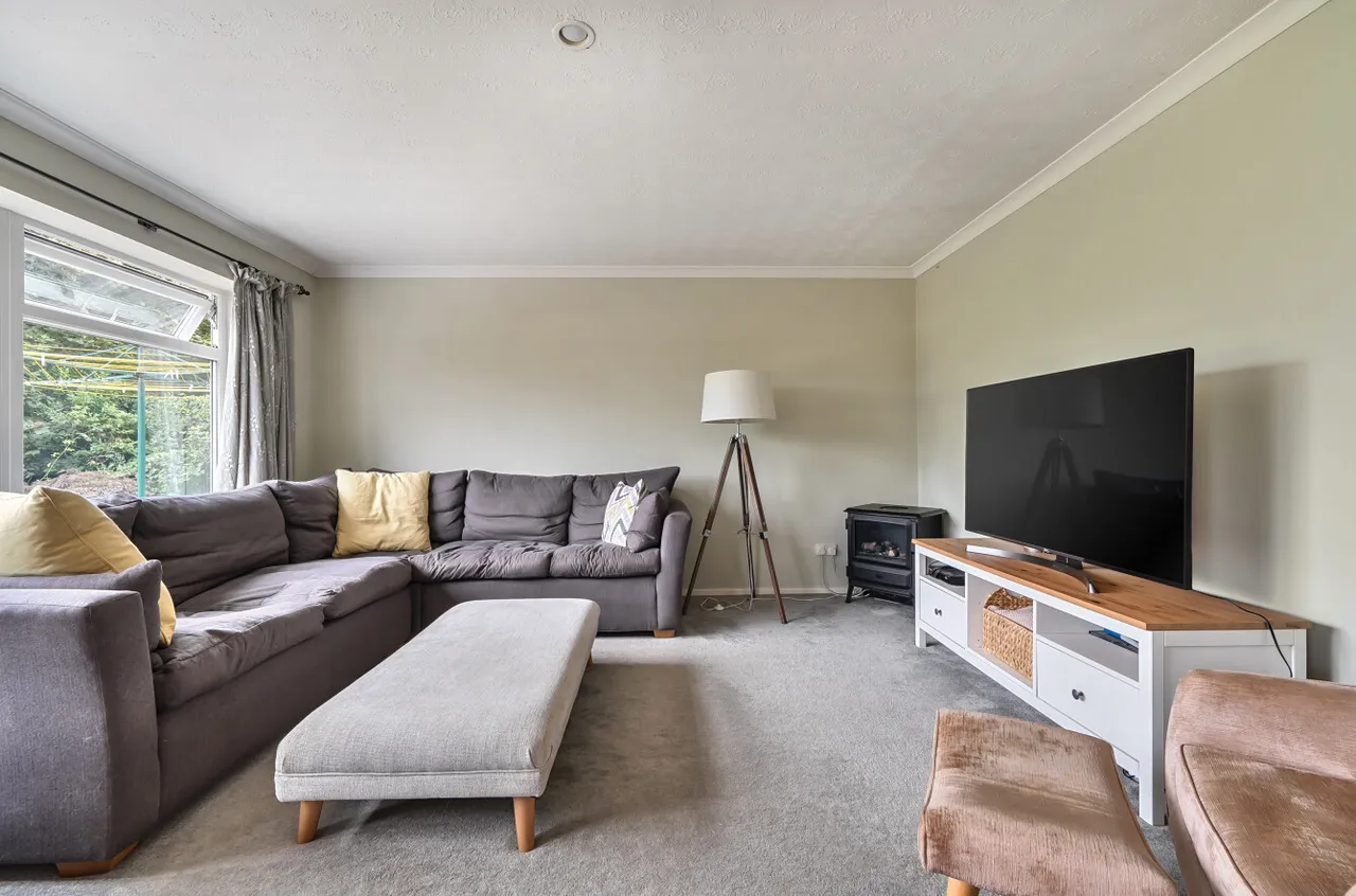 Chestnut Close, Liphook, GU30, photo 22