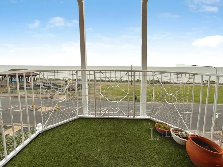 Marine Parade West, Clacton-on-Sea, CO15, photo 9
