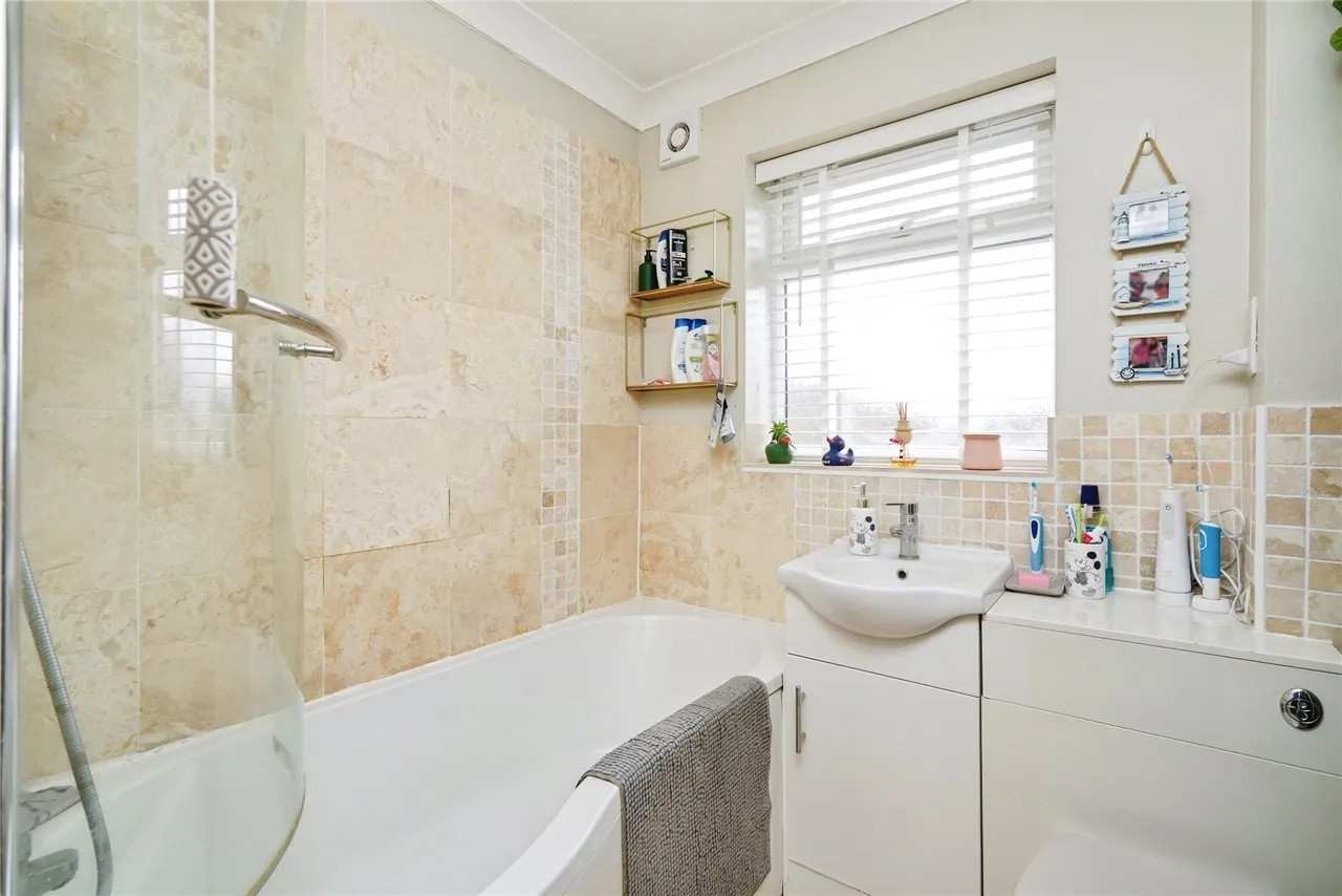 Beckdale Close, Bicester, Oxfordshire, OX26, photo 12