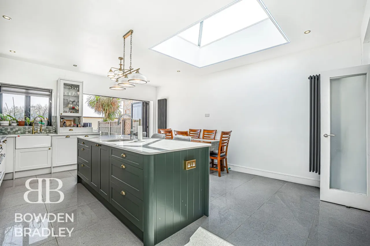 Fencepiece Road, Barkingside, IG6, photo 8