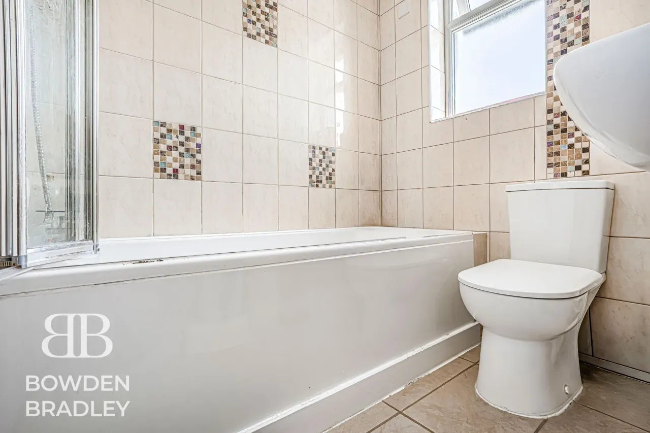 Fencepiece Road, Barkingside, IG6, photo 17
