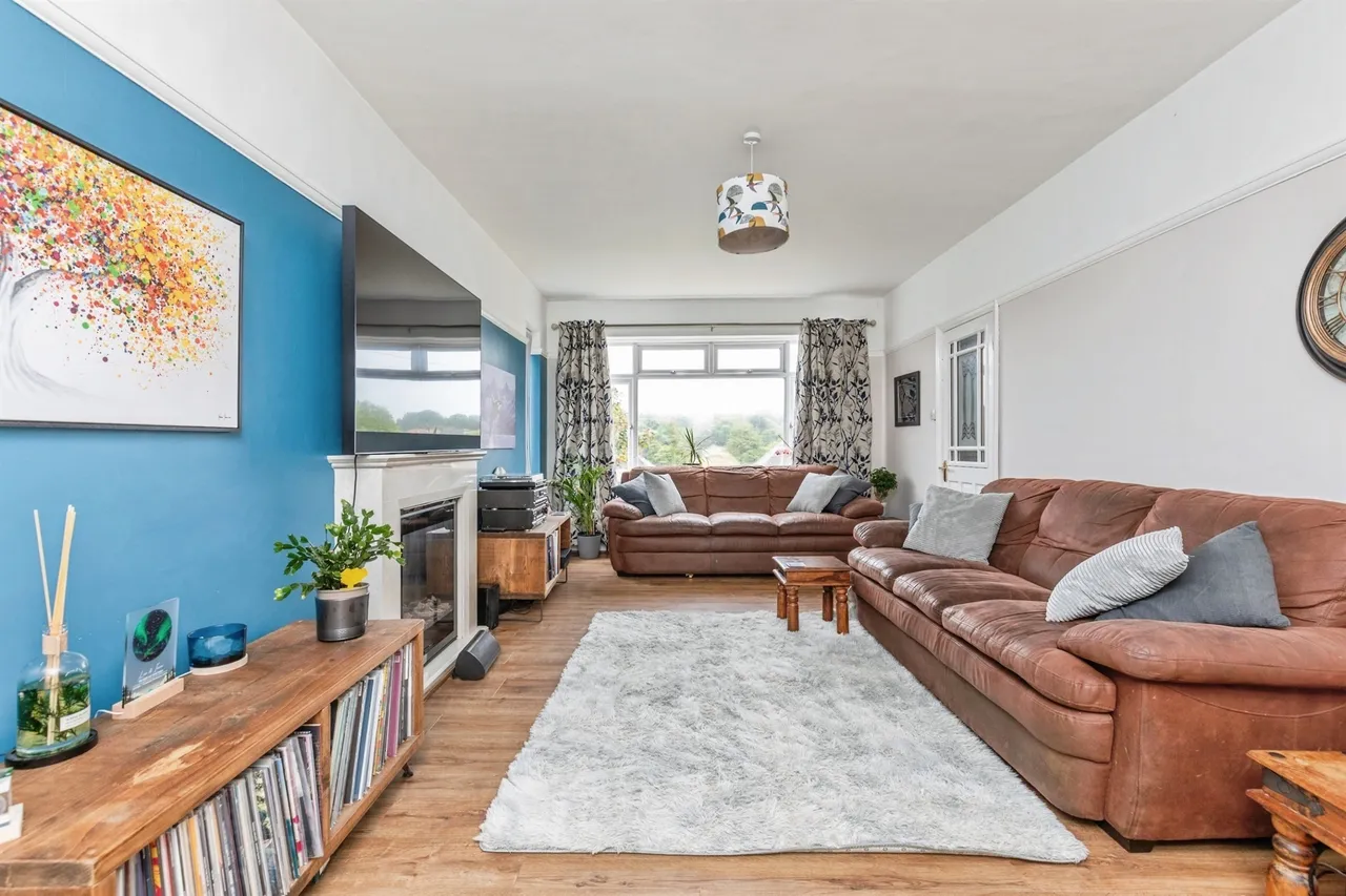 Chantry Avenue, Bexhill-On-Sea, photo 8