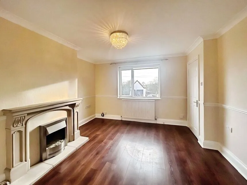 Low Street, East Markham, Nottinghamshire, NG22, photo 3